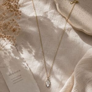 ivory-feather-pendant-necklace