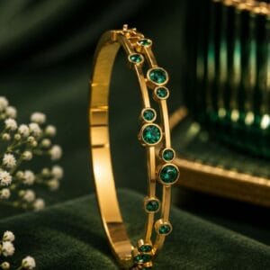 elaris-emerald-bangle
