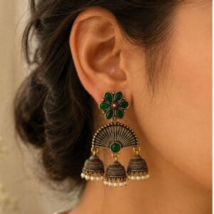 emerald-fan-jhumka-earrings